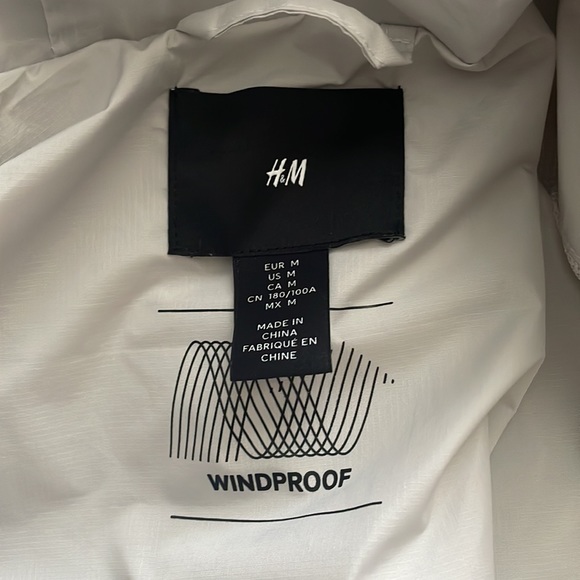 H&M rain jacket - Picture 4 of 4